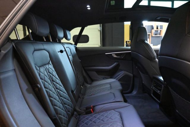 AUDI Q8 usata 24