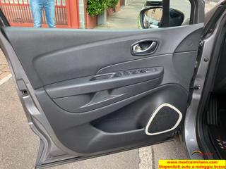 RENAULT Captur usata, con Sistema di navigazione