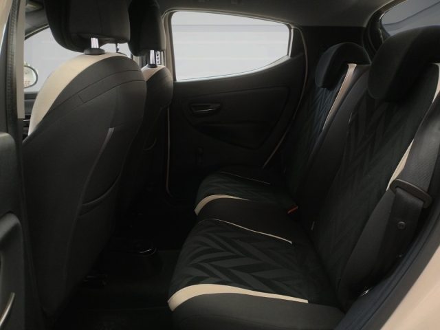 LANCIA Ypsilon usata 16