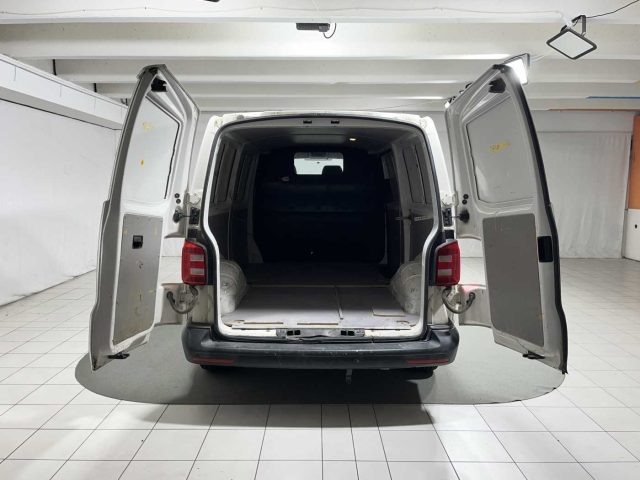 VOLKSWAGEN Transporter usata, con Sensori di parcheggio posteriori