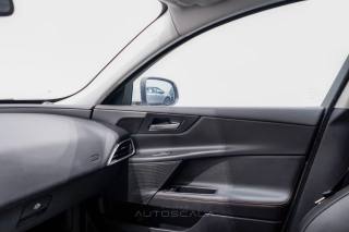 JAGUAR XE usata, con Bluetooth