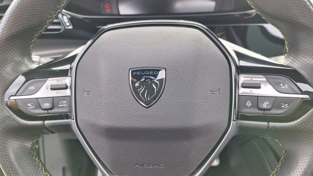 PEUGEOT 308 usata, con Luci diurne LED