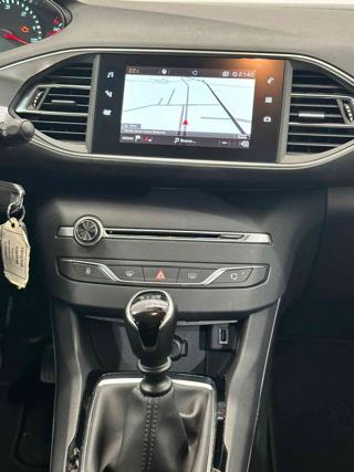 PEUGEOT 308 usata, con Boardcomputer