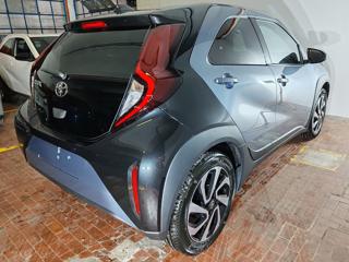 TOYOTA Aygo X usata, con Autoradio