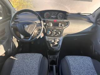 LANCIA Ypsilon usata, con Park Distance Control