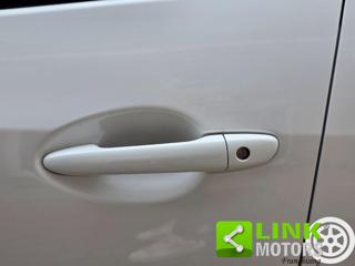MAZDA 2 usata, con USB