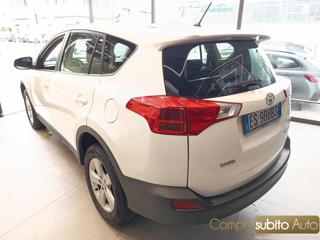 TOYOTA RAV 4 usata, con Servosterzo
