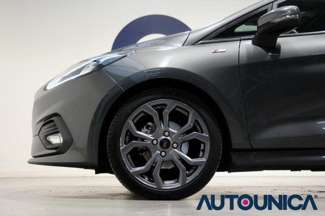 FORD Fiesta usata, con Fari LED