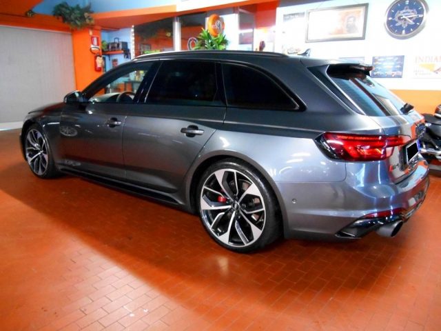 AUDI RS4 usata, con Autoradio