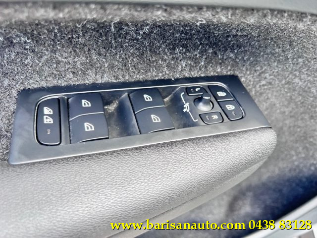 VOLVO XC40 usata, con Controllo automatico clima