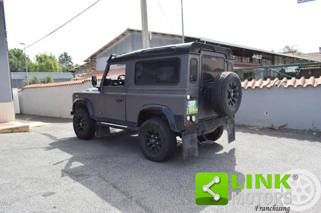 LAND ROVER Defender usata 2