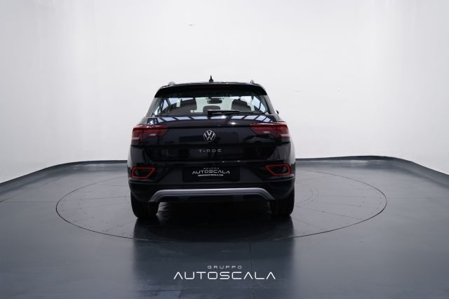 VOLKSWAGEN T-Roc usata, con Autoradio