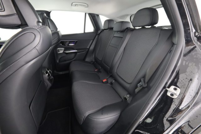 MERCEDES-BENZ GLC 220 usata 9