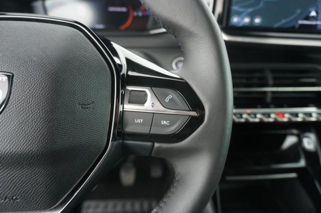 PEUGEOT 2008 usata, con Sedili sportivi