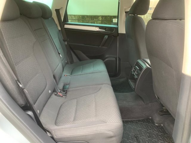 VOLKSWAGEN Touareg usata, con ESP