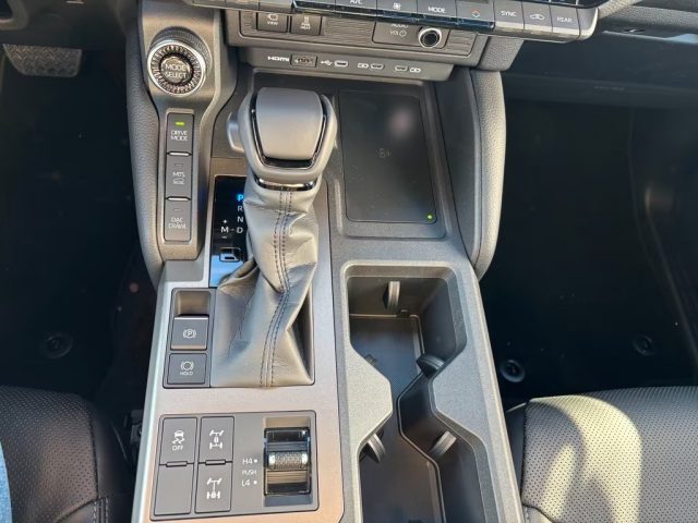 TOYOTA Land Cruiser usata, con Fendinebbia