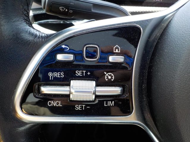 MERCEDES-BENZ CLA 180 usata 76