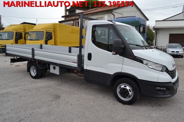 IVECO Daily usata, con Climatizzatore