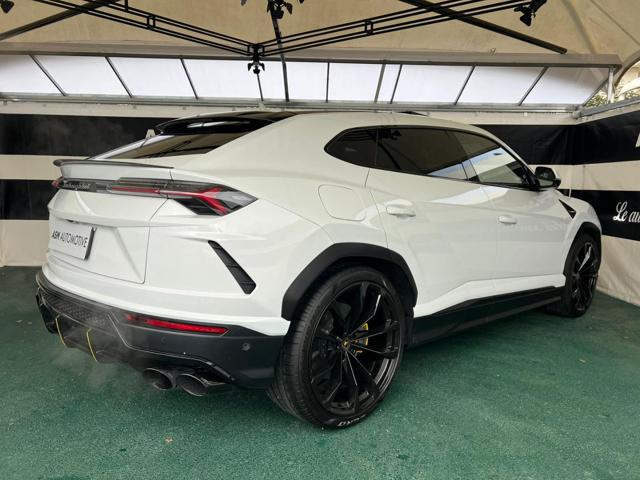 LAMBORGHINI Urus usata, con Autoradio