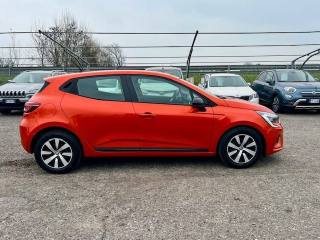 RENAULT Clio usata, con Autoradio