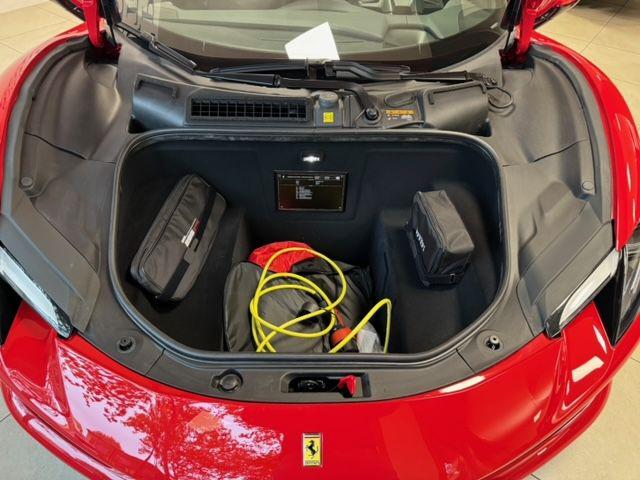 FERRARI 296 usata, con Specchietti laterali elettrici