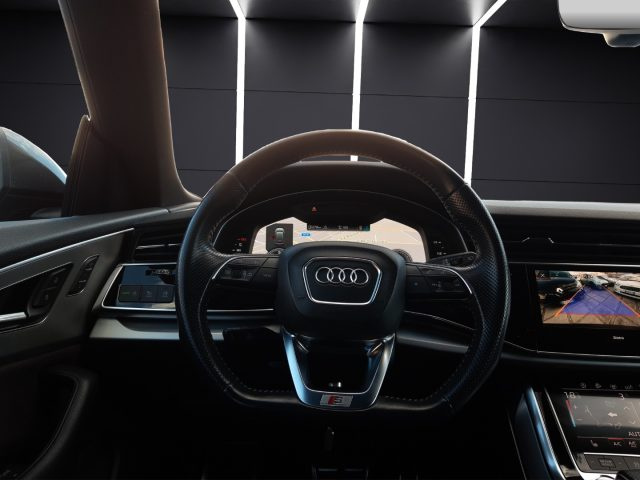 AUDI Q8 usata, con Chiusura centralizzata