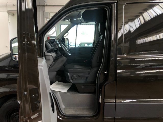 VOLKSWAGEN Crafter usata 12