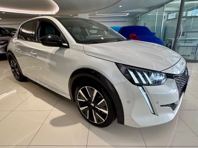 PEUGEOT 208 usata, con Autoradio