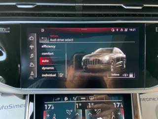 AUDI Q8 usata, con Leve al volante