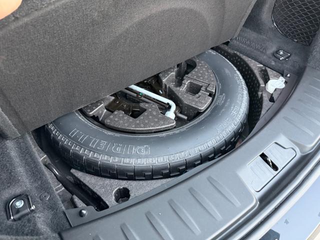 JAGUAR E-Pace usata, con Luci diurne LED