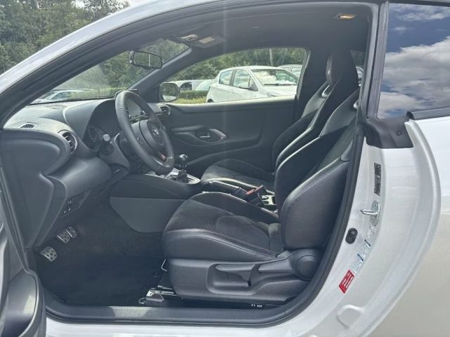 TOYOTA Yaris usata, con Cerchi in lega