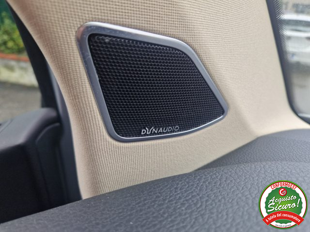 VOLKSWAGEN Caravelle usata, con Vetri oscurati