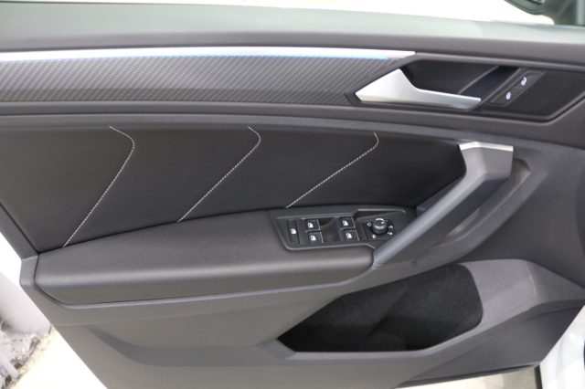 VOLKSWAGEN Tiguan usata, con Volante in pelle