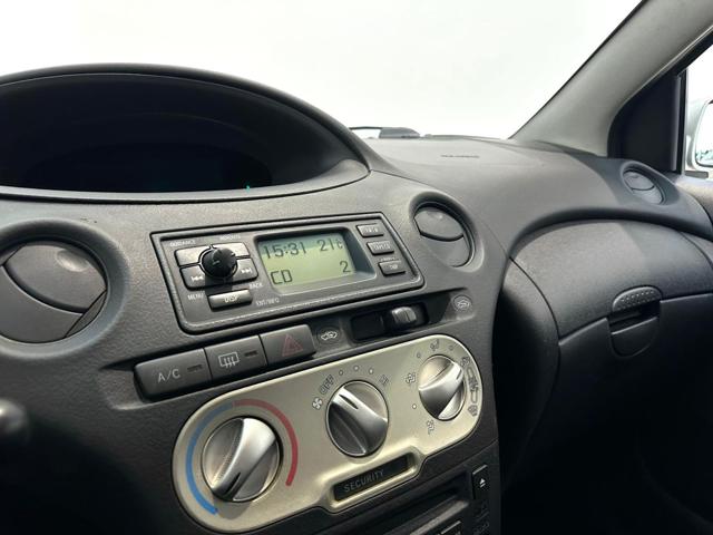 TOYOTA Yaris usata, con Cronologia tagliandi