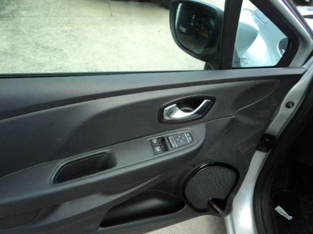 RENAULT Clio usata, con Chiusura centralizzata