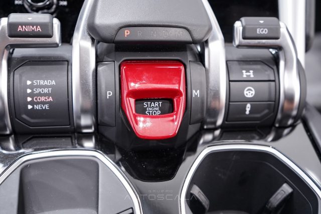 LAMBORGHINI Urus usata, con Isofix