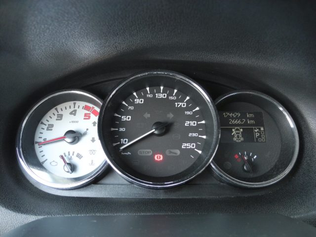 RENAULT Megane usata, con Autoradio