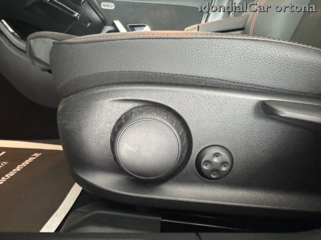 MERCEDES-BENZ A 180 usata, con Leve al volante