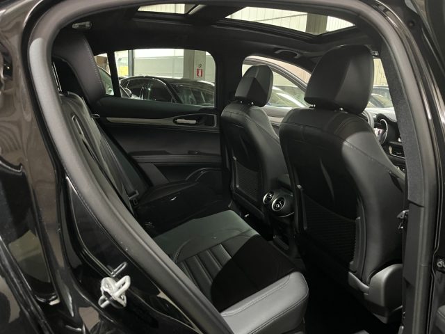 ALFA ROMEO Stelvio usata, con Volante in pelle