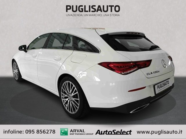 MERCEDES-BENZ CLA 200 usata, con Cerchi in lega