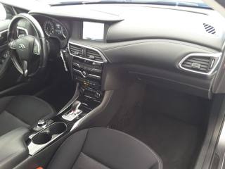 INFINITI Q30 usata, con Cronologia tagliandi