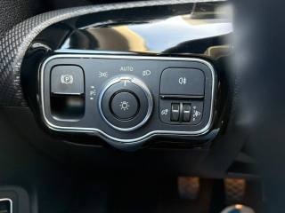 MERCEDES-BENZ A 180 usata, con Cruise Control