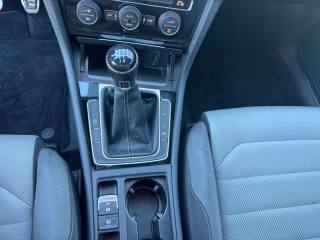 VOLKSWAGEN Golf usata, con ESP