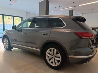 VOLKSWAGEN Touareg usata, con Antifurto