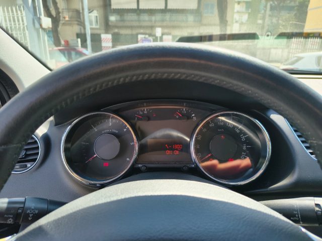PEUGEOT 3008 usata, con Controllo automatico clima