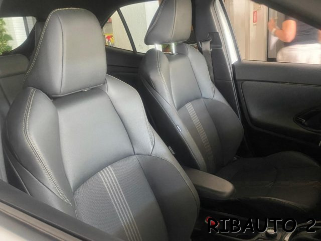 TOYOTA Yaris Cross usata, con Sistema di navigazione