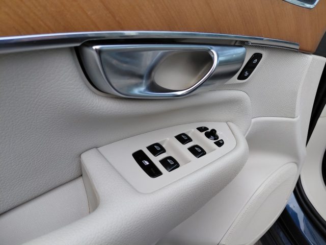 VOLVO XC90 usata, con Trazione integrale