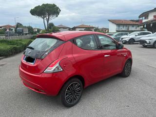 LANCIA Ypsilon usata, con Autoradio