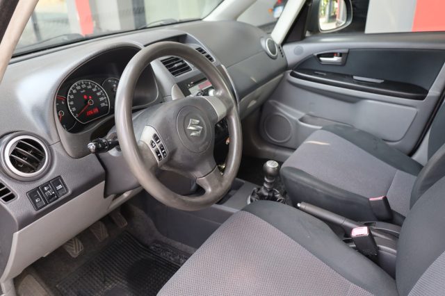 SUZUKI SX4 usata, con Airbag laterali