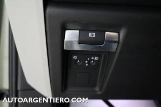 LAND ROVER Defender usata, con Airbag testa